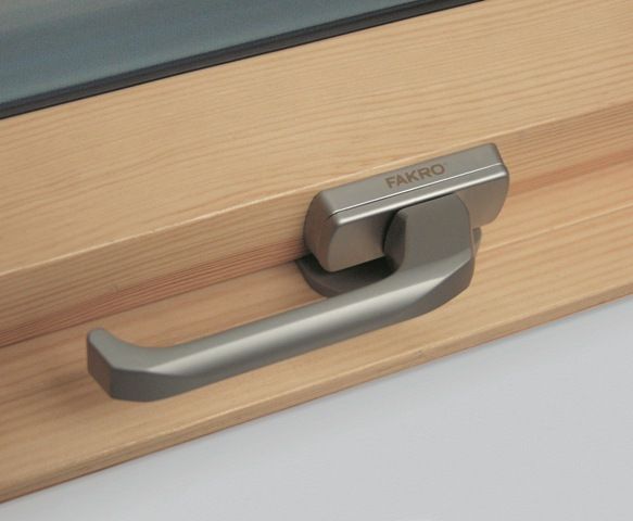 Мансардное окно fakro fpp-v u3 preselect lux комбинированное открывание, 114х118 см