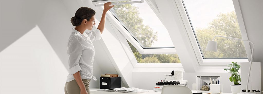мансардное окно velux whiteline дизайн glu 0061 (ручка сверху, 2 камеры), 66х118 см